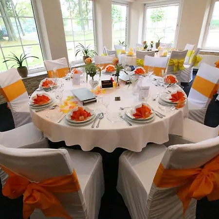 מלון Hotel-restaurant Haus Waldesruh בורקן