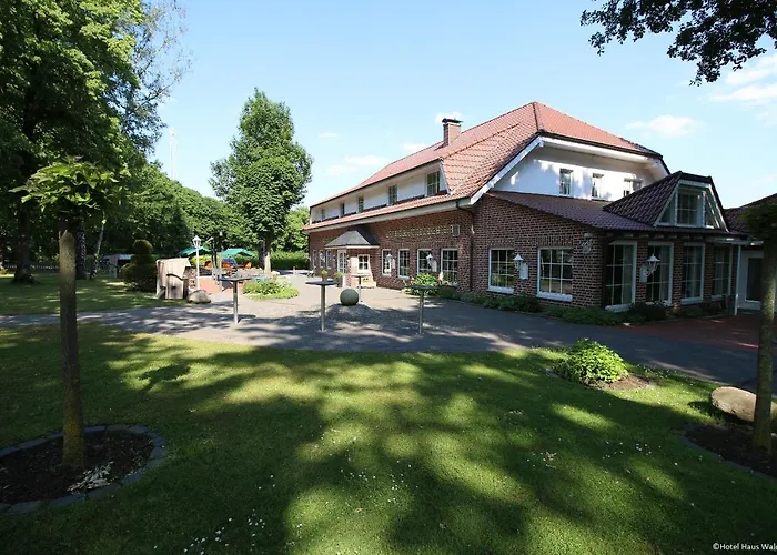 Отель Hotel-restaurant Haus Waldesruh 3*