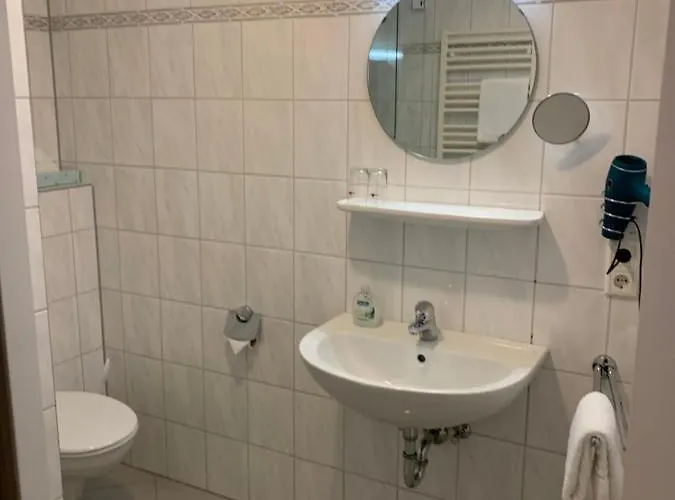 Hotel-restaurant Haus Waldesruh فندق بوركن