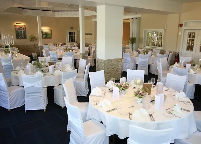 Hotel-restaurant Haus Waldesruh Отель Боркен