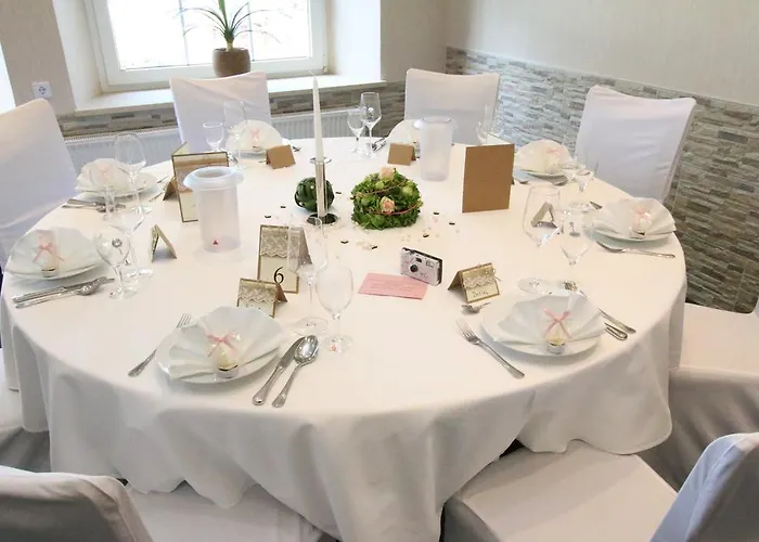 Отель Hotel-restaurant Haus Waldesruh